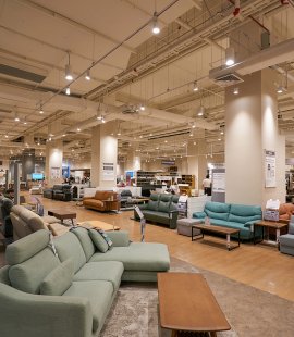 Меблі та фурнітура